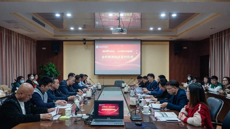品牌物料的隐形战场：从名片到包装的完整拼图
